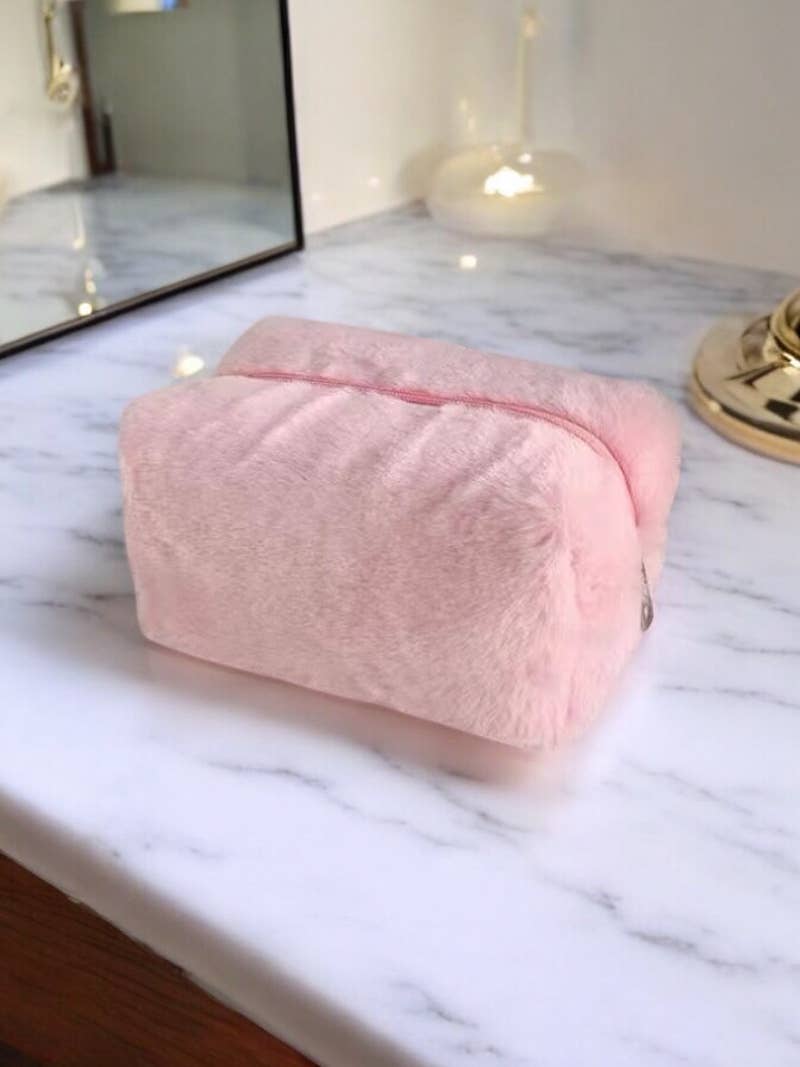 Trousse de maquillage fausse fourrure